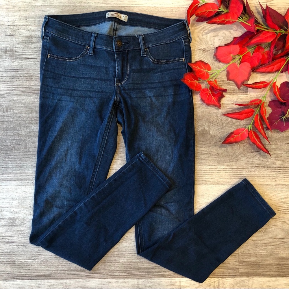 Hollister Skinny Jeans - Picture 3 of 5